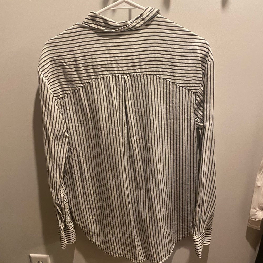 A new day button down shirt, blue stripe, size M